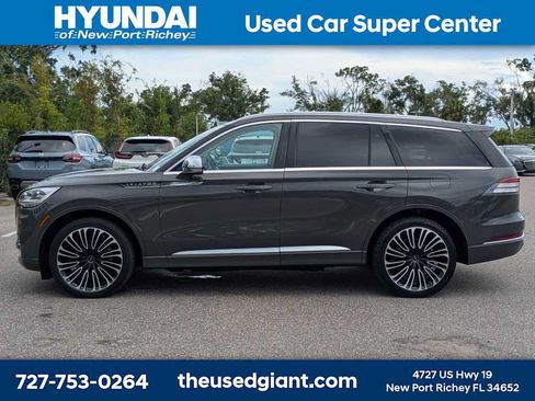 Used 2022 Lincoln Aviator Black Label w/ Dynamic Handling Package AWD/4WD image 2