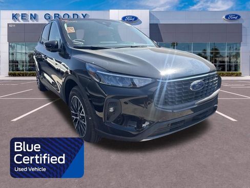 Used 2023 Ford Escape SE FWD image 1