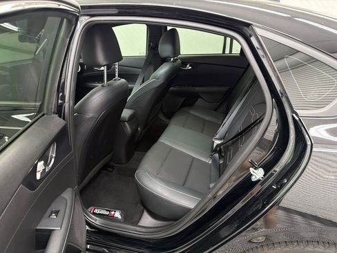 Used 2023 Kia Forte GT-Line w/ GT-Line Premium Package image 19