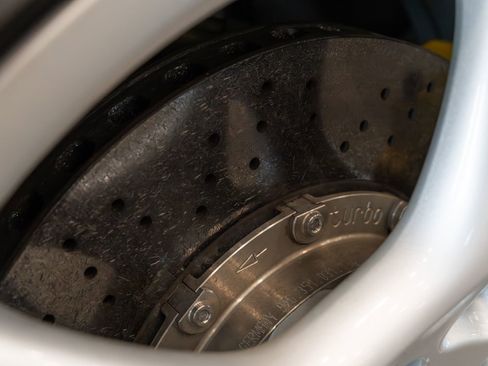 Used 2005 Porsche 911 Carrera S image 8