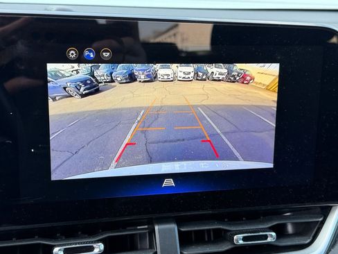 Used 2025 Chevrolet Equinox LT image 24