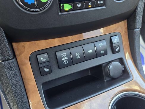 Used 2012 Buick Enclave Leather image 25