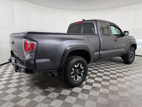 Used 2023 Toyota Tacoma TRD Off-Road w/ TRD Premium Off Road Package image 9