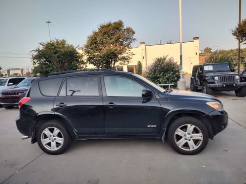 Used 2007 Toyota RAV4 Sport FWD image 2