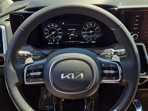 Certified 2023 Kia Sorento SX Prestige AWD/4WD image 23