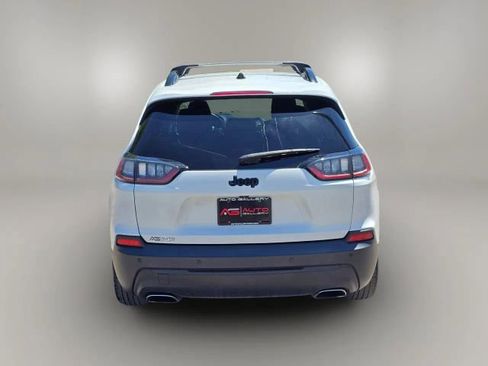 Used 2019 Jeep Cherokee Latitude Plus AWD/4WD image 6
