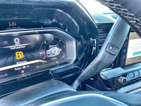 New 2026 GMC Sierra 1500 SLE w/ Preferred Package image 23