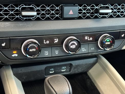 Used 2023 Honda Accord EX image 19