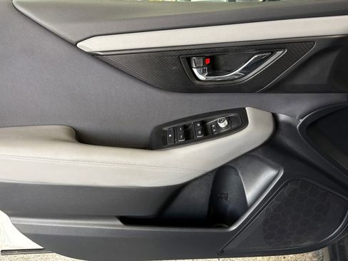 Used 2024 Subaru Outback Premium AWD/4WD image 10