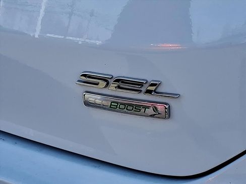 Used 2019 Ford Edge SEL w/ Equipment Group 201A image 10