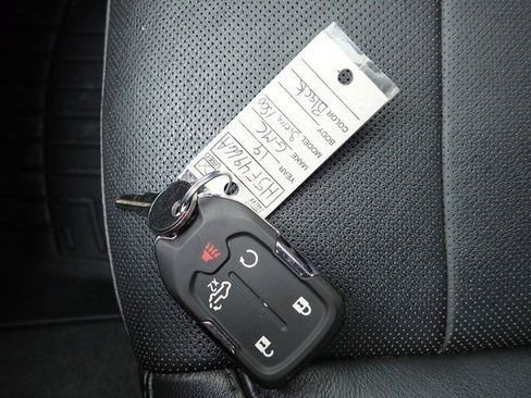 Used 2019 GMC Sierra 1500 SLT w/ SLT Convenience Package image 30