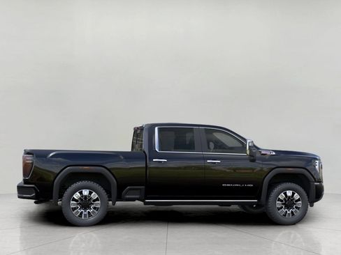 New 2026 GMC Sierra 2500 Denali w/ Denali Reserve Package image 5