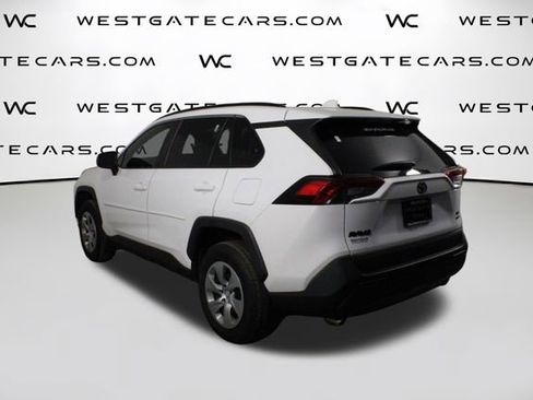 Used 2020 Toyota RAV4 LE image 5