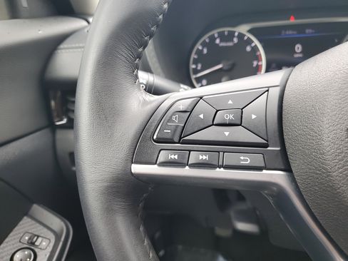 Certified 2021 Nissan Sentra SV image 16