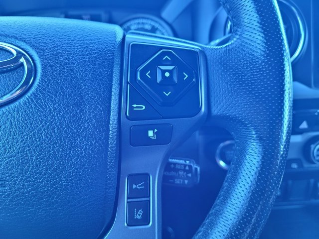 Used 2018 Toyota Tacoma TRD Sport RWD image 23