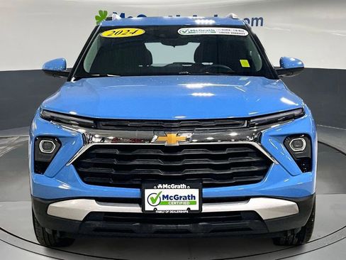 Used 2024 Chevrolet TrailBlazer LT image 2