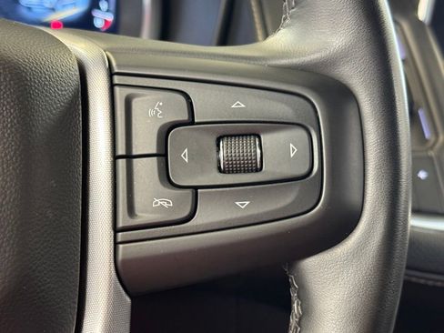 Used 2023 GMC Yukon SLT w/ SLT Luxury Package AWD/4WD image 35