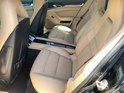 Used 2015 Porsche Panamera w/ Premium Package RWD image 27
