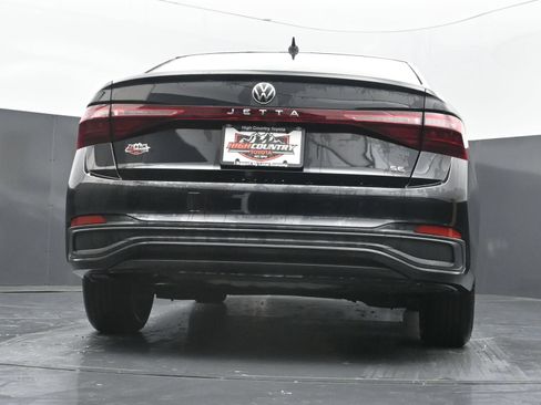 Used 2026 Volkswagen Jetta SE FWD image 38