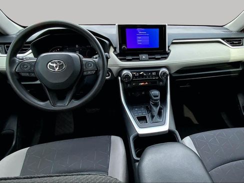 Used 2023 Toyota RAV4 XLE AWD/4WD image 16