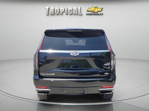 Used 2023 Cadillac Escalade Premium Luxury image 4