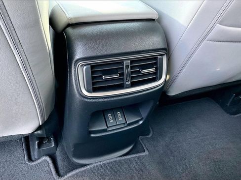Used 2018 Honda CR-V Touring image 31