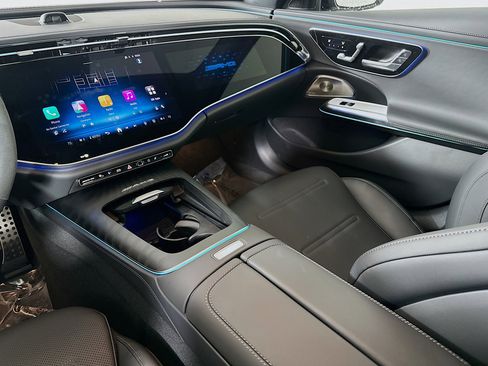 New 2026 Mercedes-Benz E 53 AMG e 4MATIC Sedan image 24