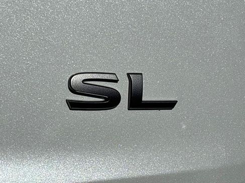 Certified 2024 Nissan Rogue SL FWD image 5