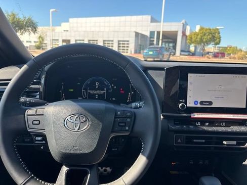 Used 2026 Toyota Camry SE w/ Convenience Package FWD image 10
