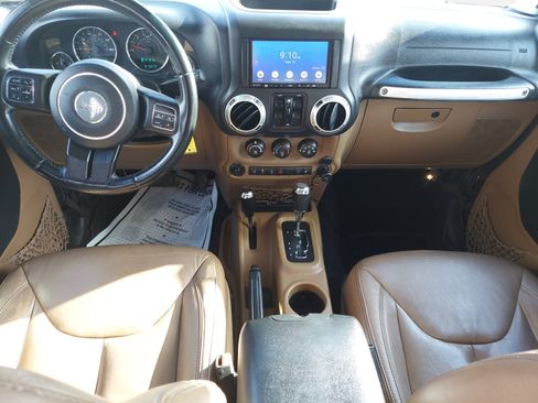 Used 2016 Jeep Wrangler Unlimited Sahara w/ Max Tow Package AWD/4WD image 3