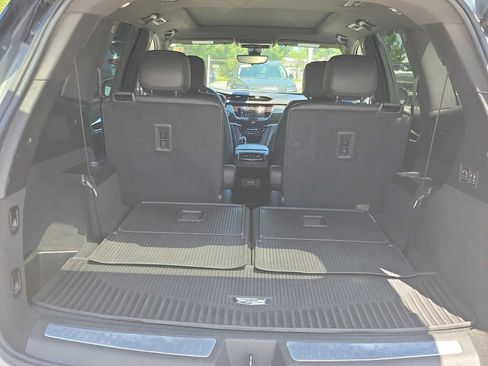 Used 2023 Cadillac XT6 Premium Luxury w/ Technology Package AWD/4WD image 9