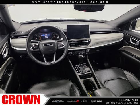 Used 2025 Jeep Compass Limited AWD/4WD image 16