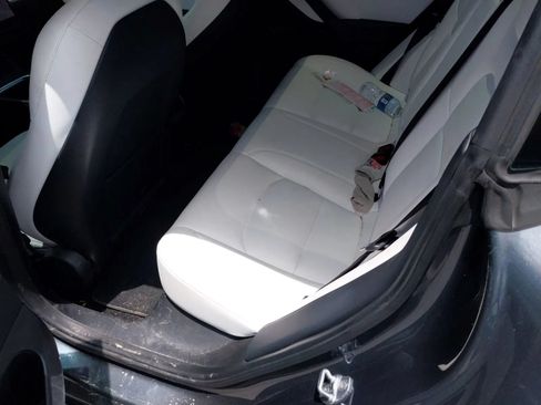 Used 2021 Tesla Model 3 Standard Range Plus RWD image 5