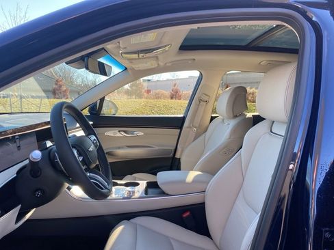 New 2026 Genesis GV70 2.5T Select AWD/4WD image 13