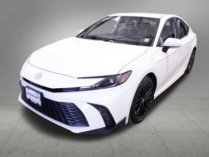 Used 2025 Toyota Camry SE