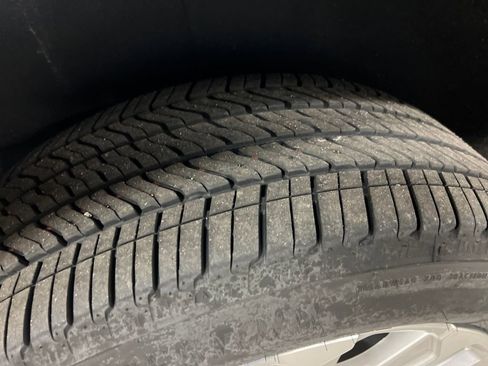 Certified 2024 GMC Yukon Denali w/ Denali Reserve Package image 11