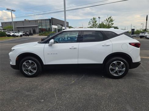 Used 2023 Chevrolet Blazer LT FWD image 38