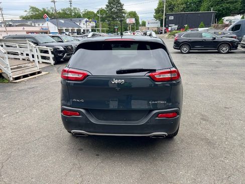 Used 2018 Jeep Cherokee Limited AWD/4WD image 8