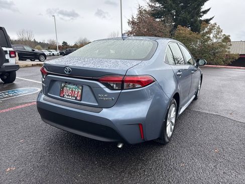 Used 2024 Toyota Corolla XLE image 7