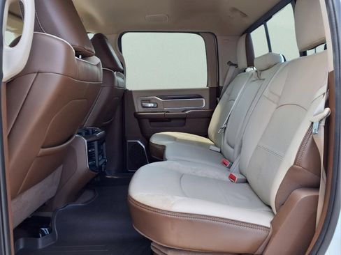 Used 2022 RAM 2500 Laramie AWD/4WD image 11