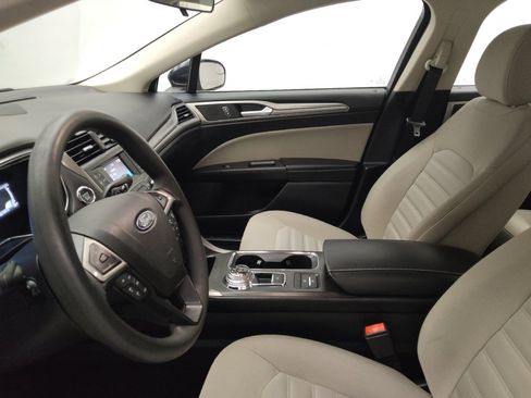 Used 2018 Ford Fusion S image 17