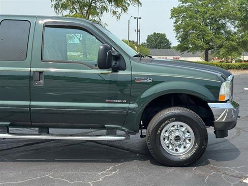 Used 2003 Ford F250 Lariat AWD/4WD image 11