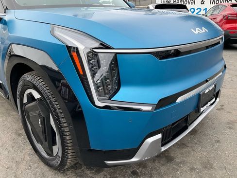Used 2024 Kia EV9 Land AWD/4WD image 89