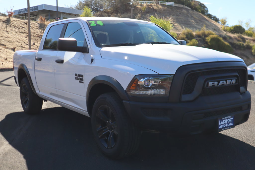 Used 2024 RAM 1500 Warlock AWD/4WD image 3