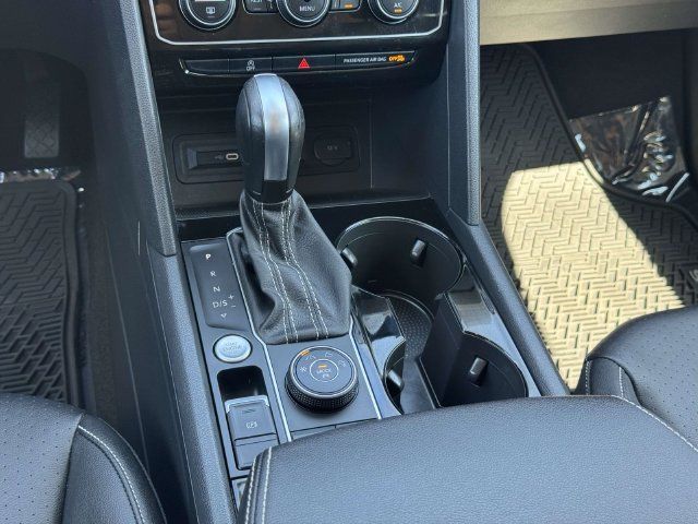 Used 2022 Volkswagen Atlas SE w/ Black Wheel Package AWD/4WD image 19