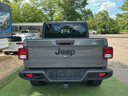 Used 2020 Jeep Gladiator Sport w/ Trailer Tow Package AWD/4WD image 6