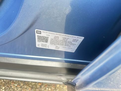 Used 2025 Chevrolet Equinox LT image 29