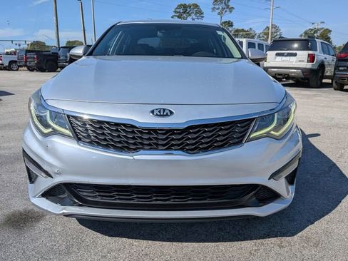 Used 2020 Kia Optima LX image 8