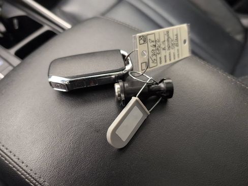 Used 2022 Kia Sorento S w/ Panoramic Sunroof Package FWD image 42