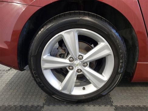 Used 2015 Chevrolet Cruze LT w/ RS Package image 7